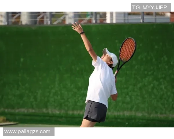 陈秀英亲授网球技巧与心得分享助你提升球技的秘诀